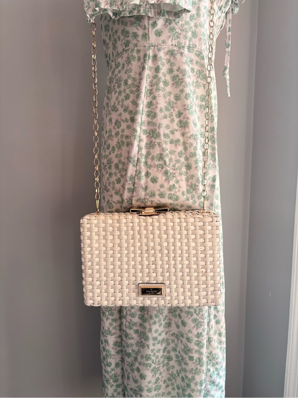 Kate Spade Woven Bow-Accent Shoulder Bag in Cream - Picture 3 of 7